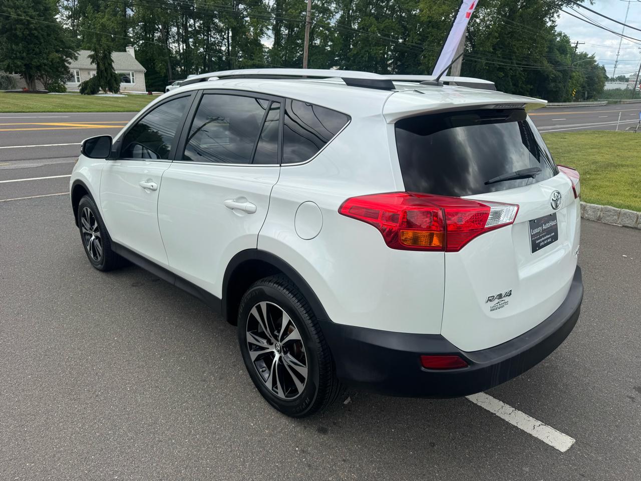 Toyota RAV4 AWD 4dr Limited (Natl) 2015