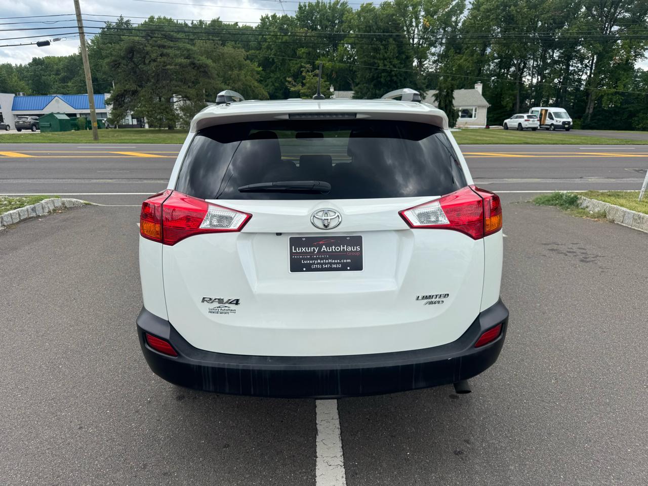 Toyota RAV4 AWD 4dr Limited (Natl) 2015