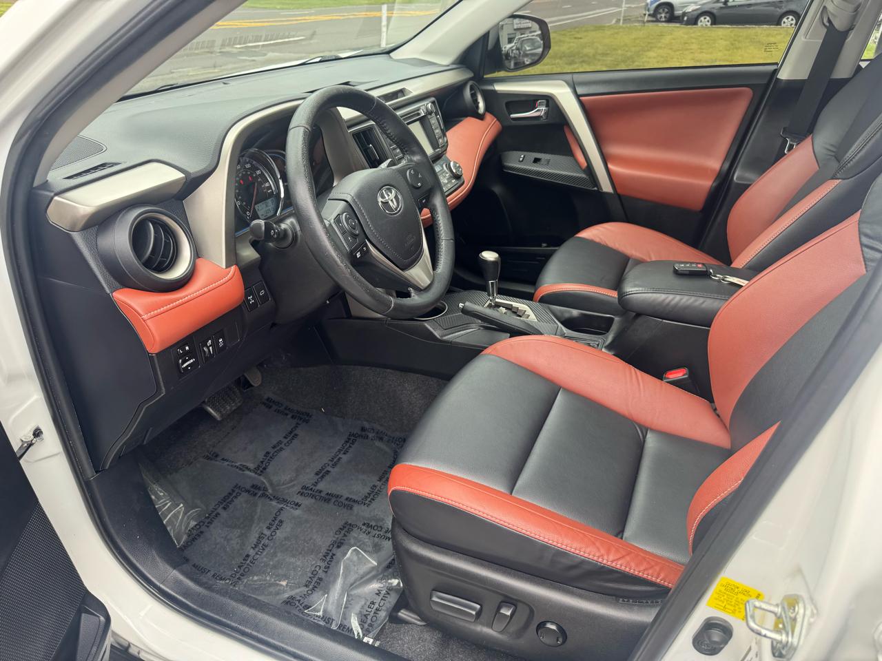 Toyota RAV4 AWD 4dr Limited (Natl) 2015