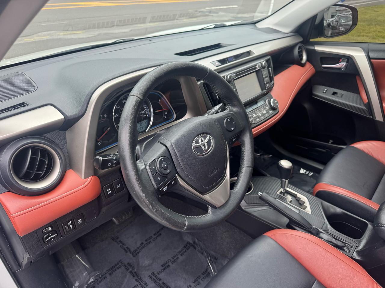 Toyota RAV4 AWD 4dr Limited (Natl) 2015
