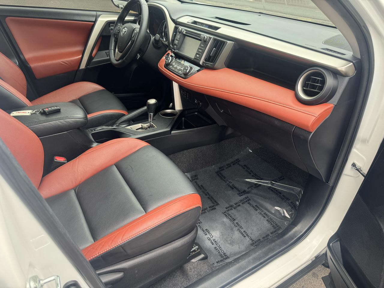 Toyota RAV4 AWD 4dr Limited (Natl) 2015