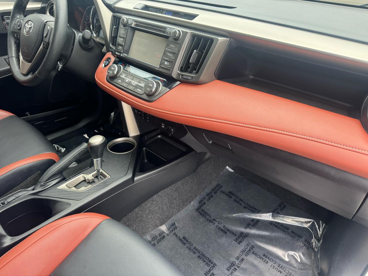 Toyota RAV4 AWD 4dr Limited (Natl) 2015