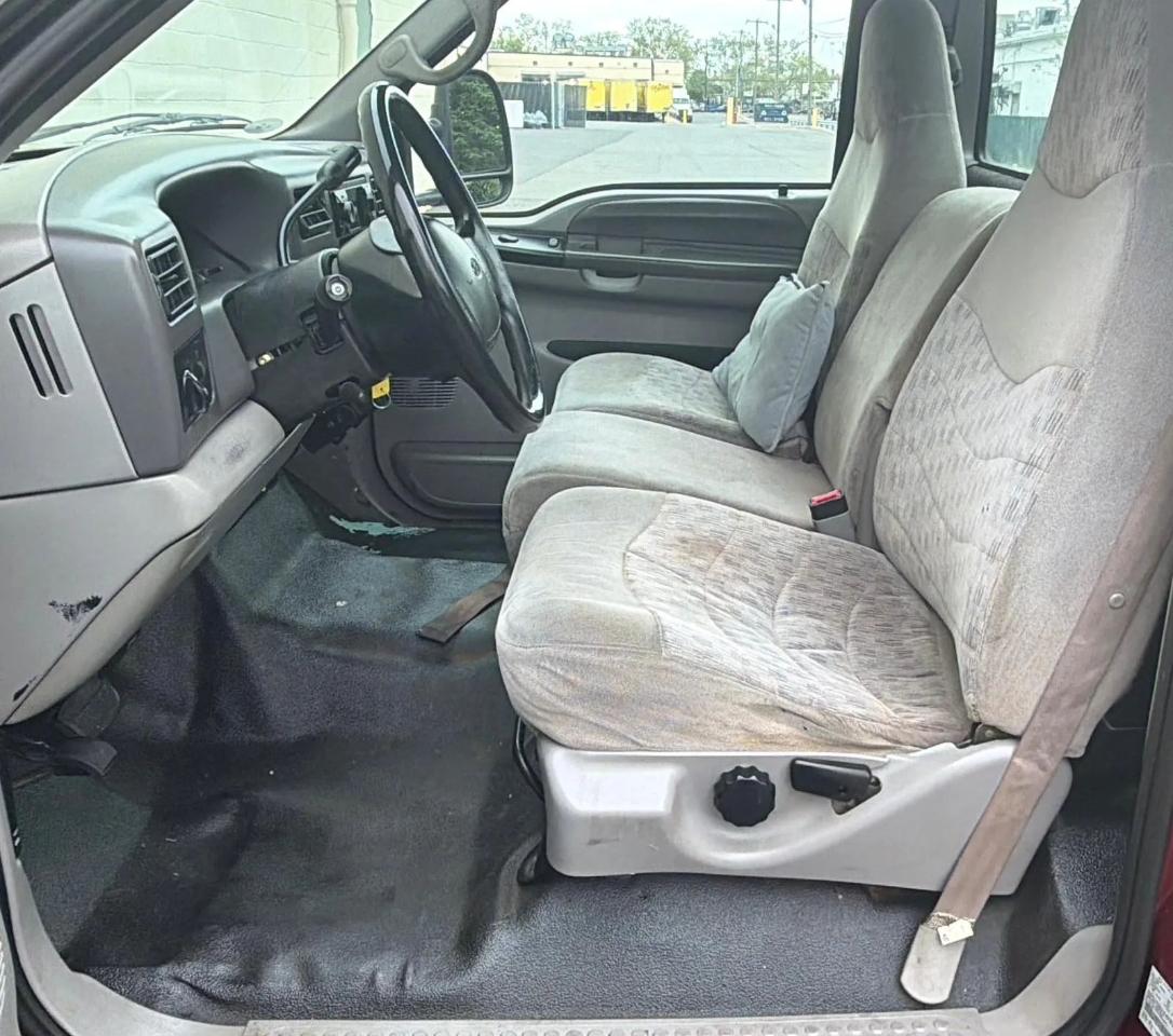 Ford Super Duty F-250 Reg Cab 137" Lariat 2000