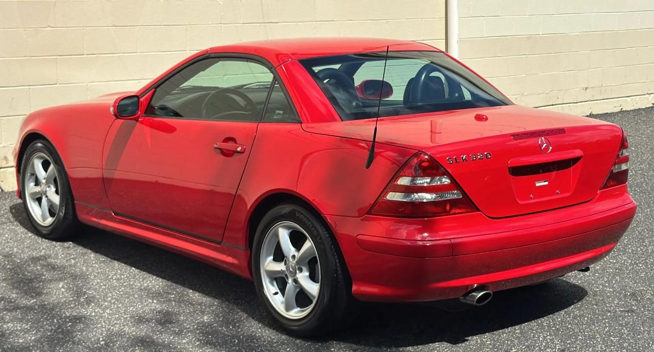 Mercedes-Benz SLK-Class 2dr Roadster 3.2L 2002