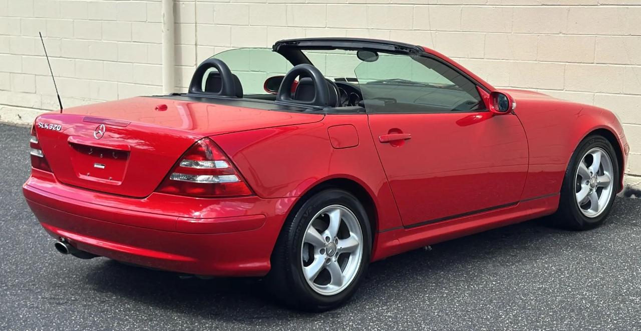 Mercedes-Benz SLK-Class 2dr Roadster 3.2L 2002