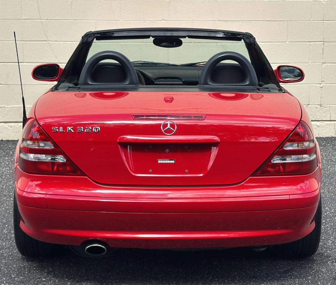 Mercedes-Benz SLK-Class 2dr Roadster 3.2L 2002