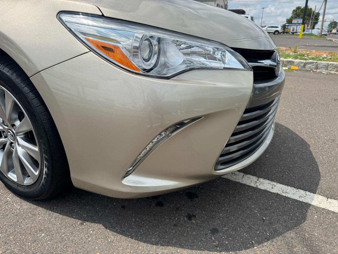 Toyota Camry 4dr Sdn I4 Auto XLE (Natl) 2015