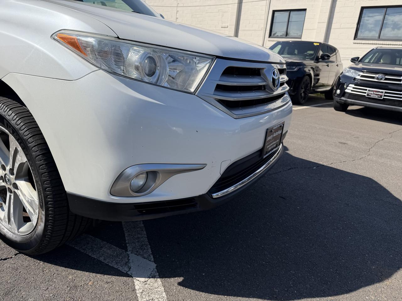 Toyota Highlander 4WD 4dr V6 Limited (Natl) 2012