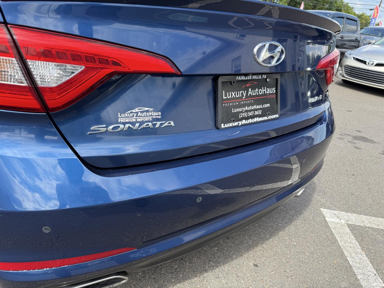 Hyundai Sonata 4dr Sdn 2.4L Limited PZEV 2015