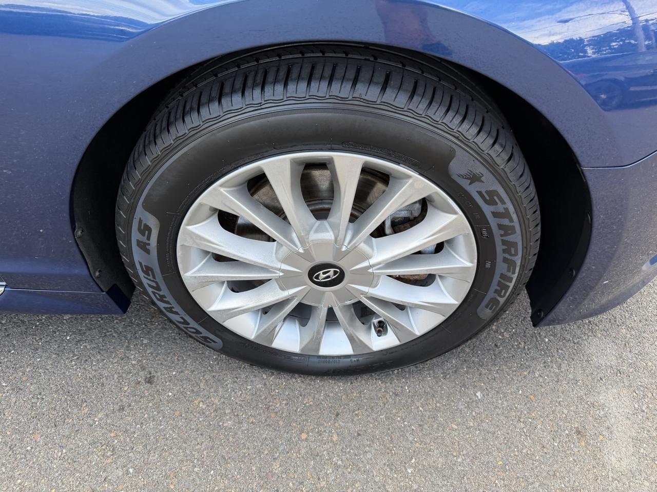 Hyundai Sonata 4dr Sdn 2.4L Limited PZEV 2015