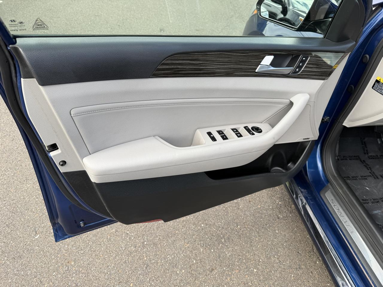 Hyundai Sonata 4dr Sdn 2.4L Limited PZEV 2015