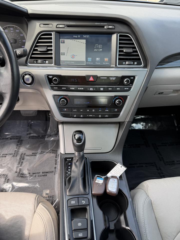 Hyundai Sonata 4dr Sdn 2.4L Limited PZEV 2015