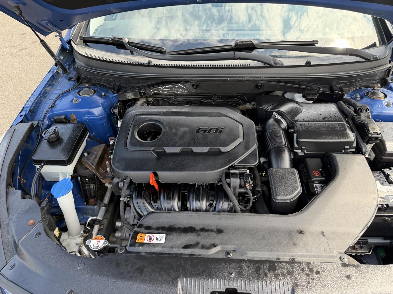 Hyundai Sonata 4dr Sdn 2.4L Limited PZEV 2015