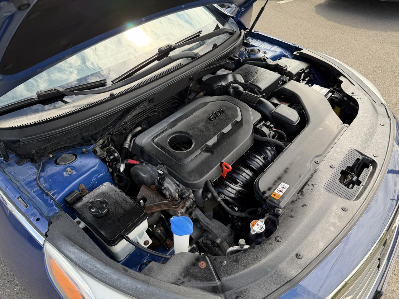 Hyundai Sonata 4dr Sdn 2.4L Limited PZEV 2015