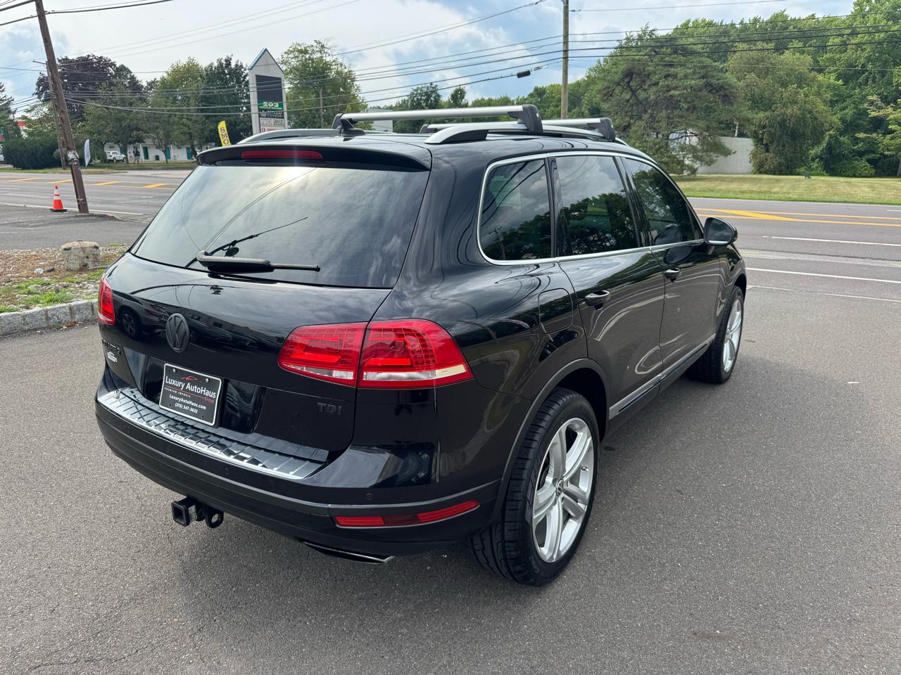 Volkswagen Touareg 4dr TDI Sport w/Technology 2016