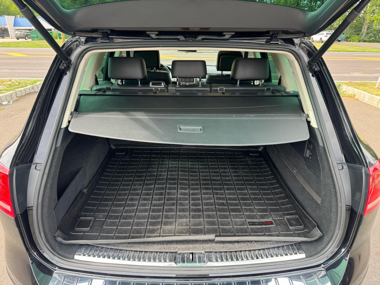 Volkswagen Touareg 4dr TDI Sport w/Technology 2016