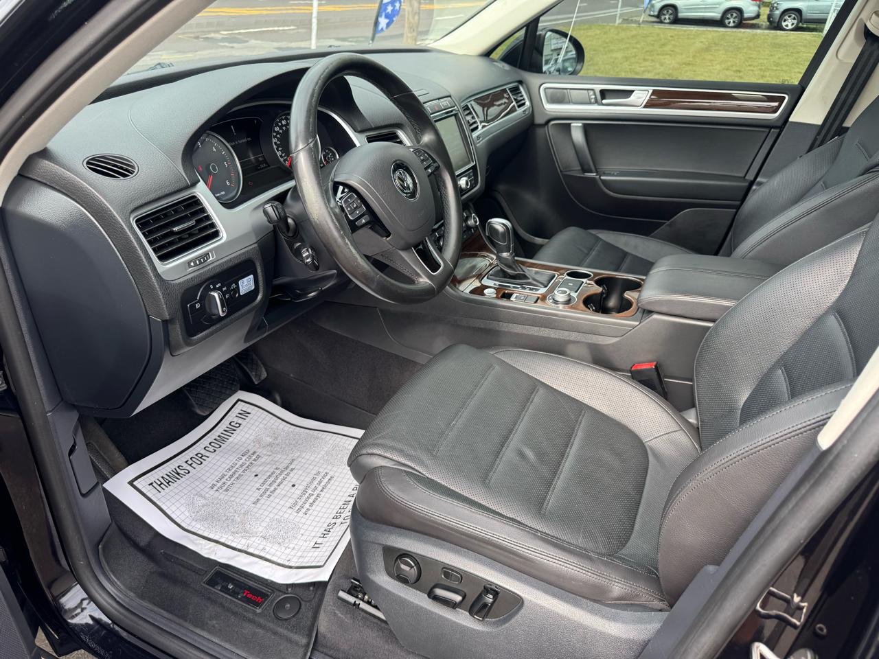 Volkswagen Touareg 4dr TDI Sport w/Technology 2016
