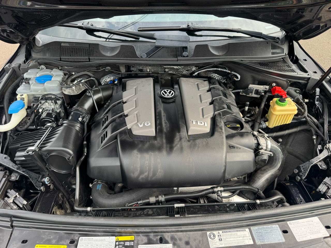 Volkswagen Touareg 4dr TDI Sport w/Technology 2016