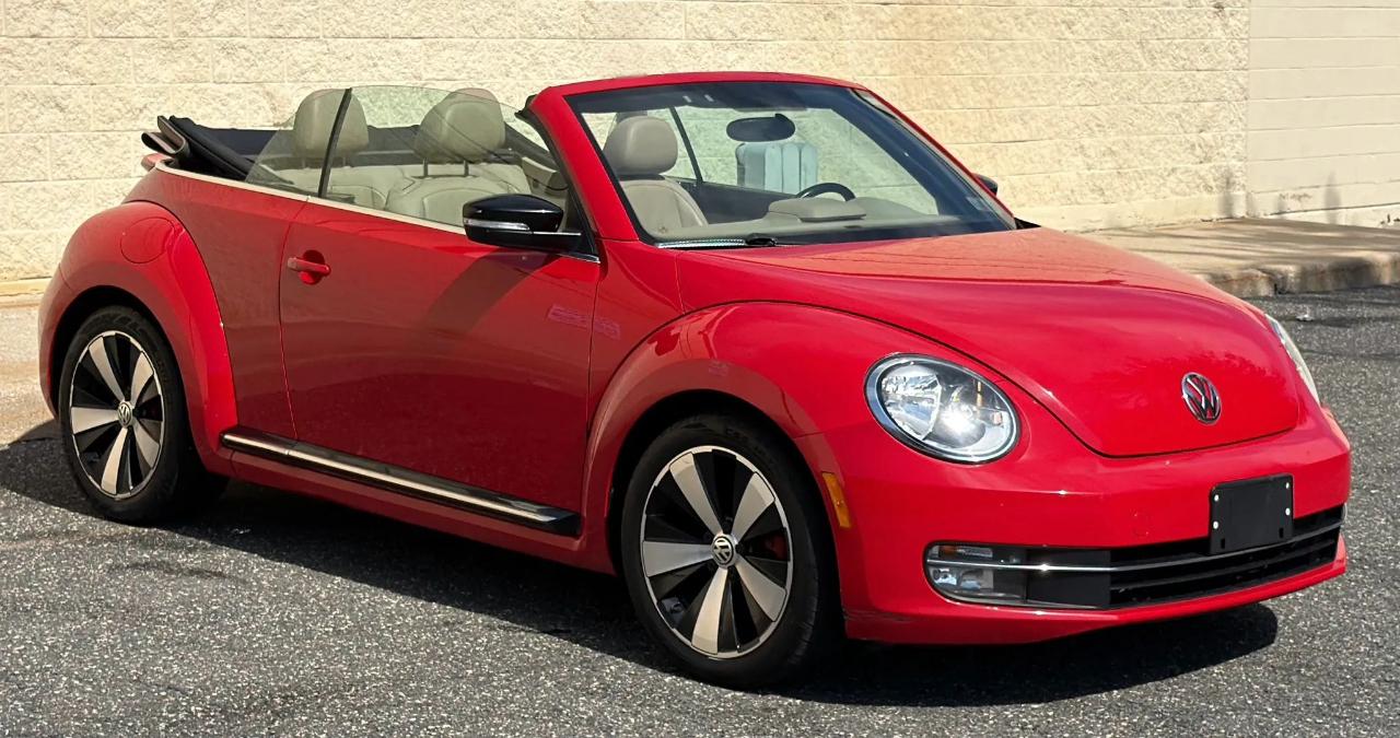 Volkswagen Beetle Convertible 2dr DSG 2.0T PZEV 2013