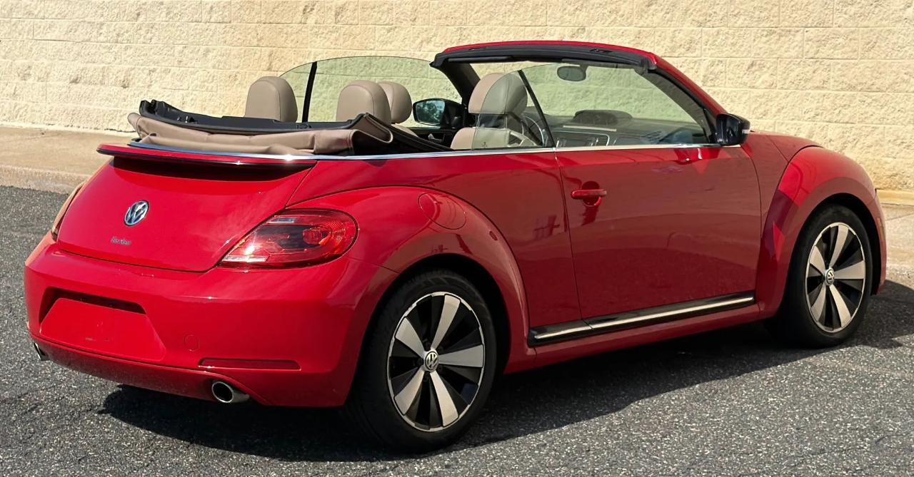 Volkswagen Beetle Convertible 2dr DSG 2.0T PZEV 2013