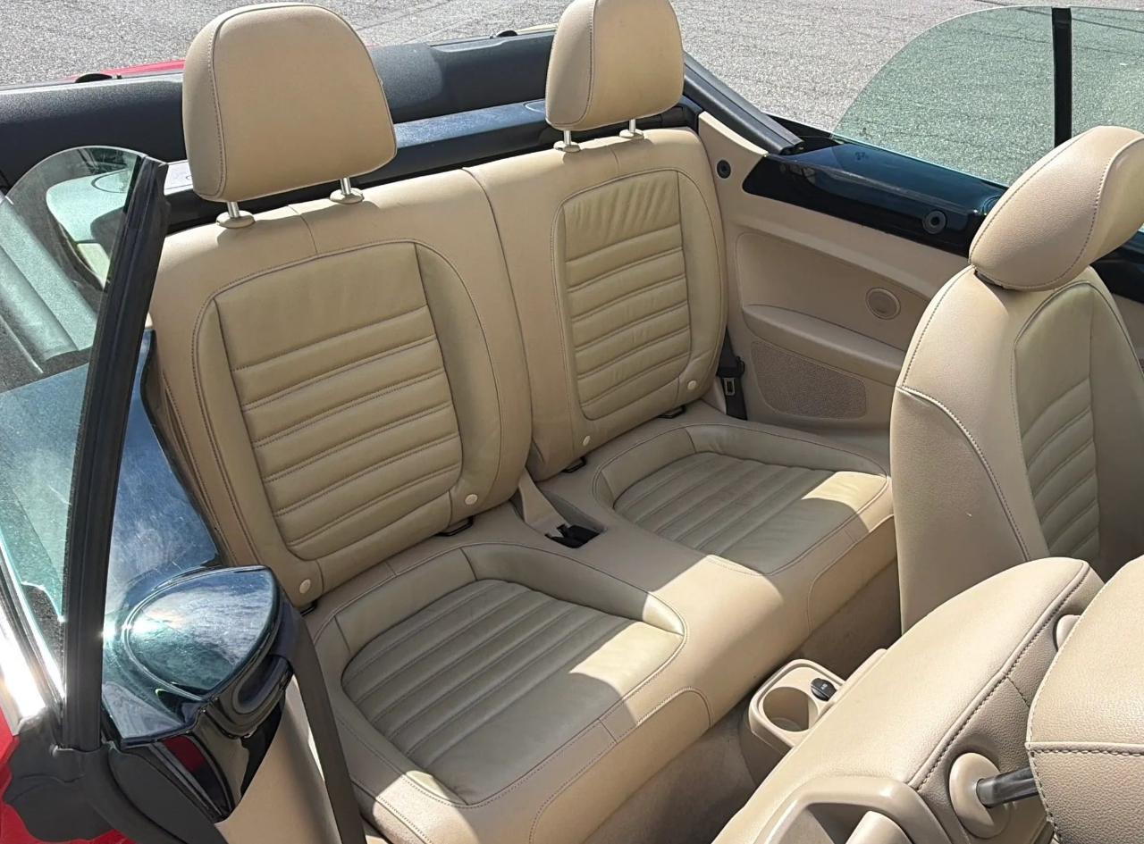 Volkswagen Beetle Convertible 2dr DSG 2.0T PZEV 2013
