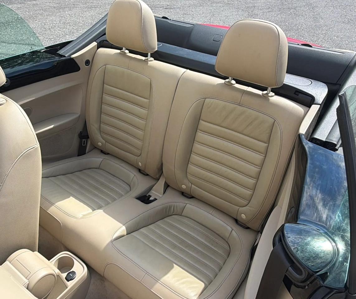 Volkswagen Beetle Convertible 2dr DSG 2.0T PZEV 2013