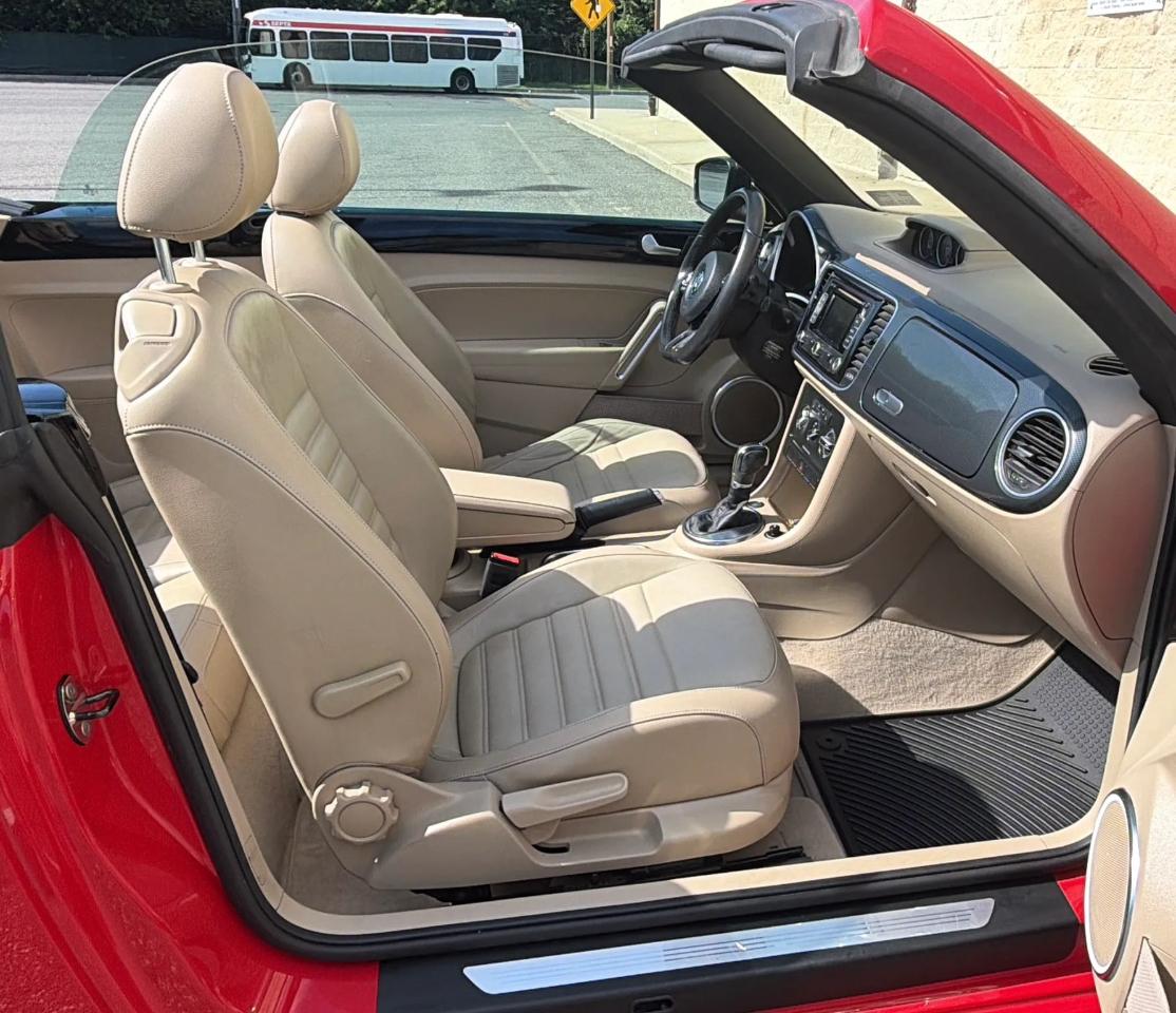 Volkswagen Beetle Convertible 2dr DSG 2.0T PZEV 2013