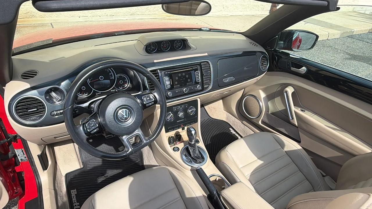 Volkswagen Beetle Convertible 2dr DSG 2.0T PZEV 2013