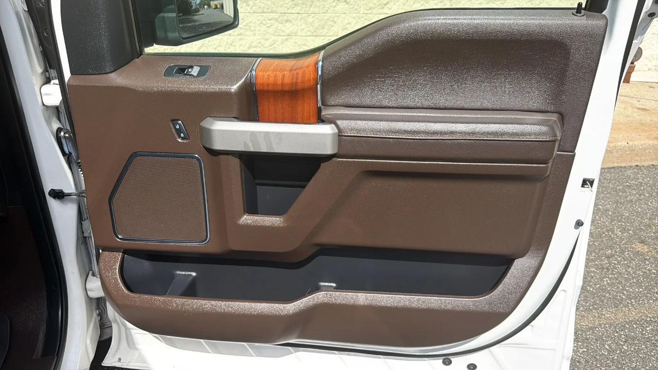 Ford F-150 King Ranch 4WD SuperCrew 5.5' Box 2017