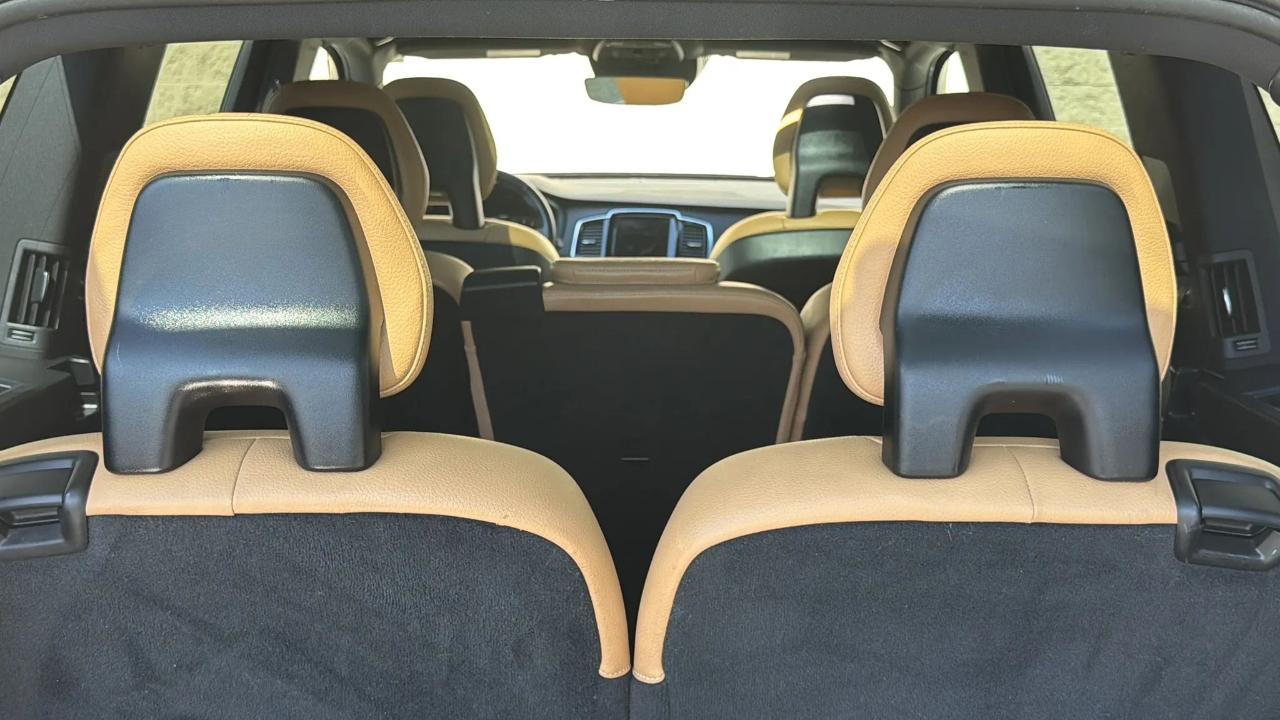 Volvo XC90 T6 AWD 7-Passenger Momentum 2017