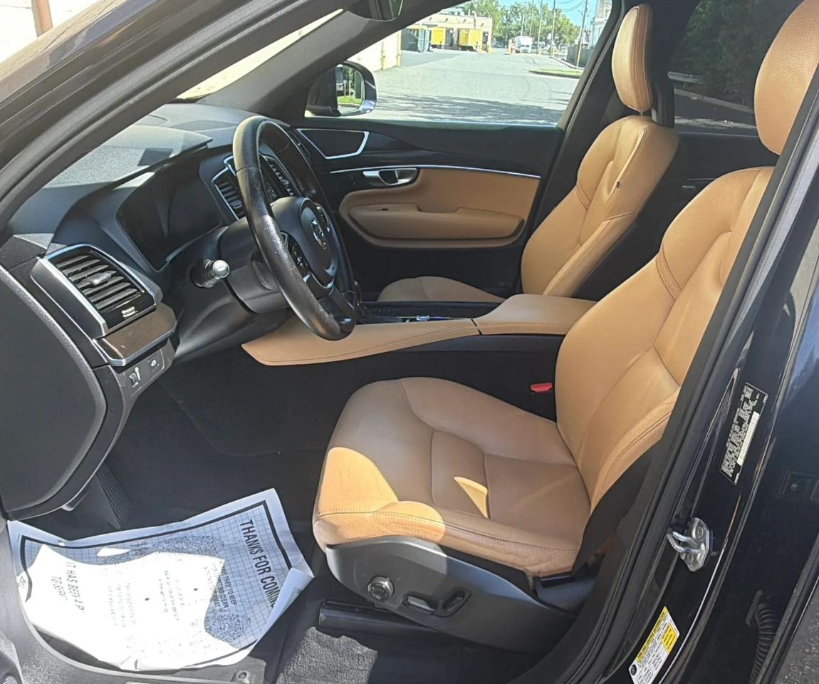 Volvo XC90 T6 AWD 7-Passenger Momentum 2017