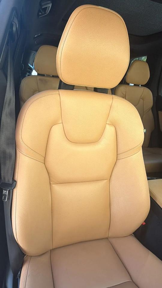 Volvo XC90 T6 AWD 7-Passenger Momentum 2017