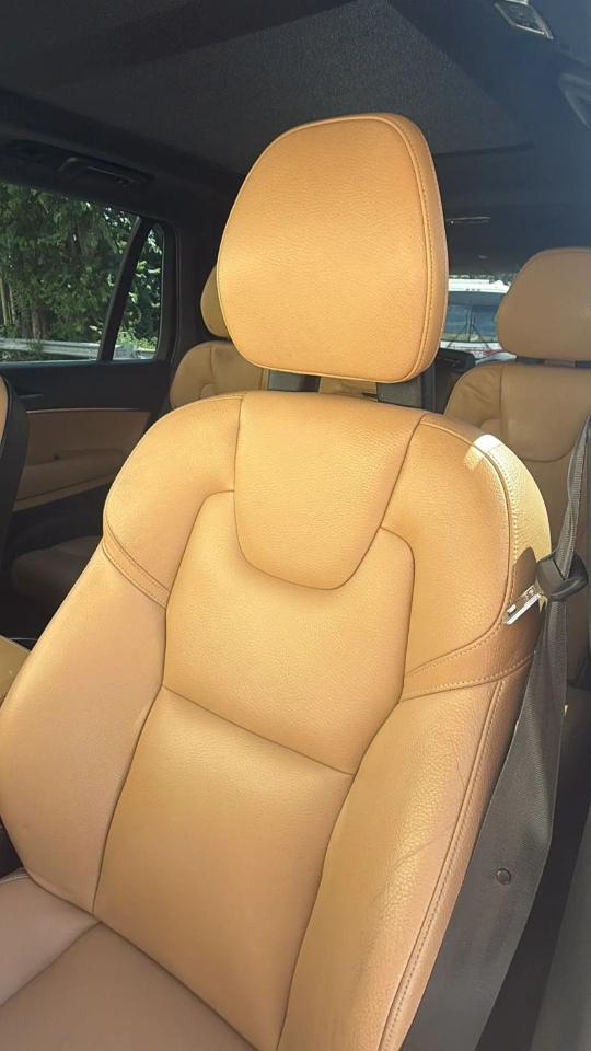 Volvo XC90 T6 AWD 7-Passenger Momentum 2017