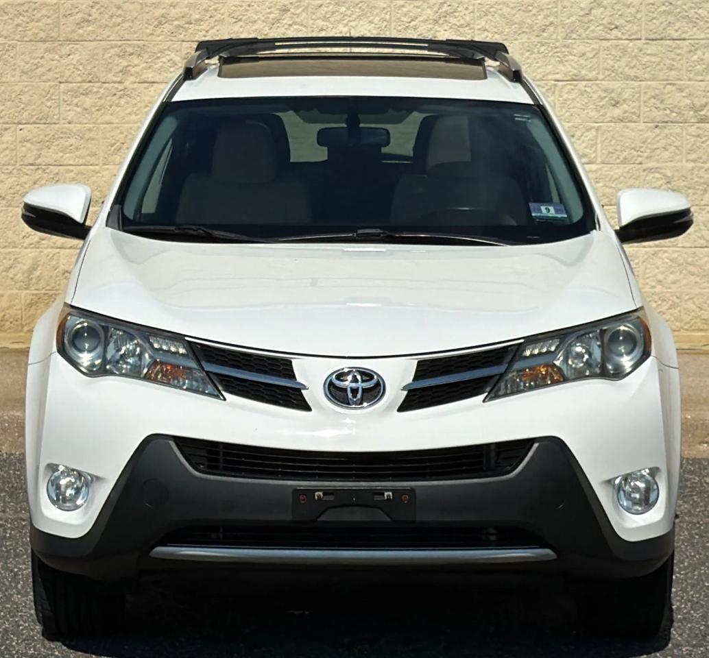 Toyota RAV4 AWD 4dr XLE (Natl) 2013