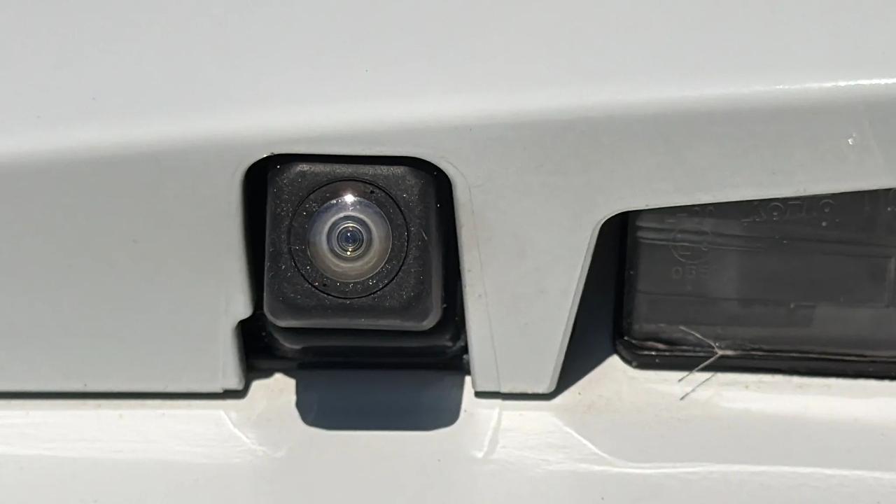 Toyota RAV4 AWD 4dr XLE (Natl) 2013