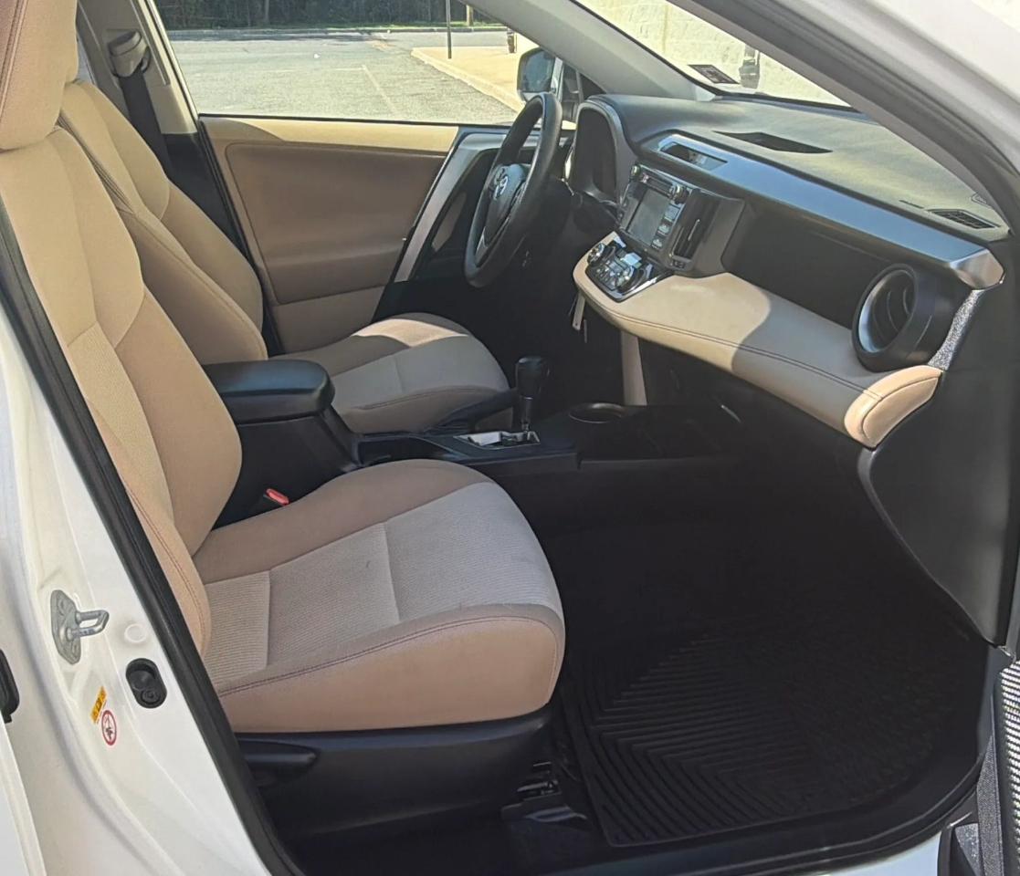Toyota RAV4 AWD 4dr XLE (Natl) 2013