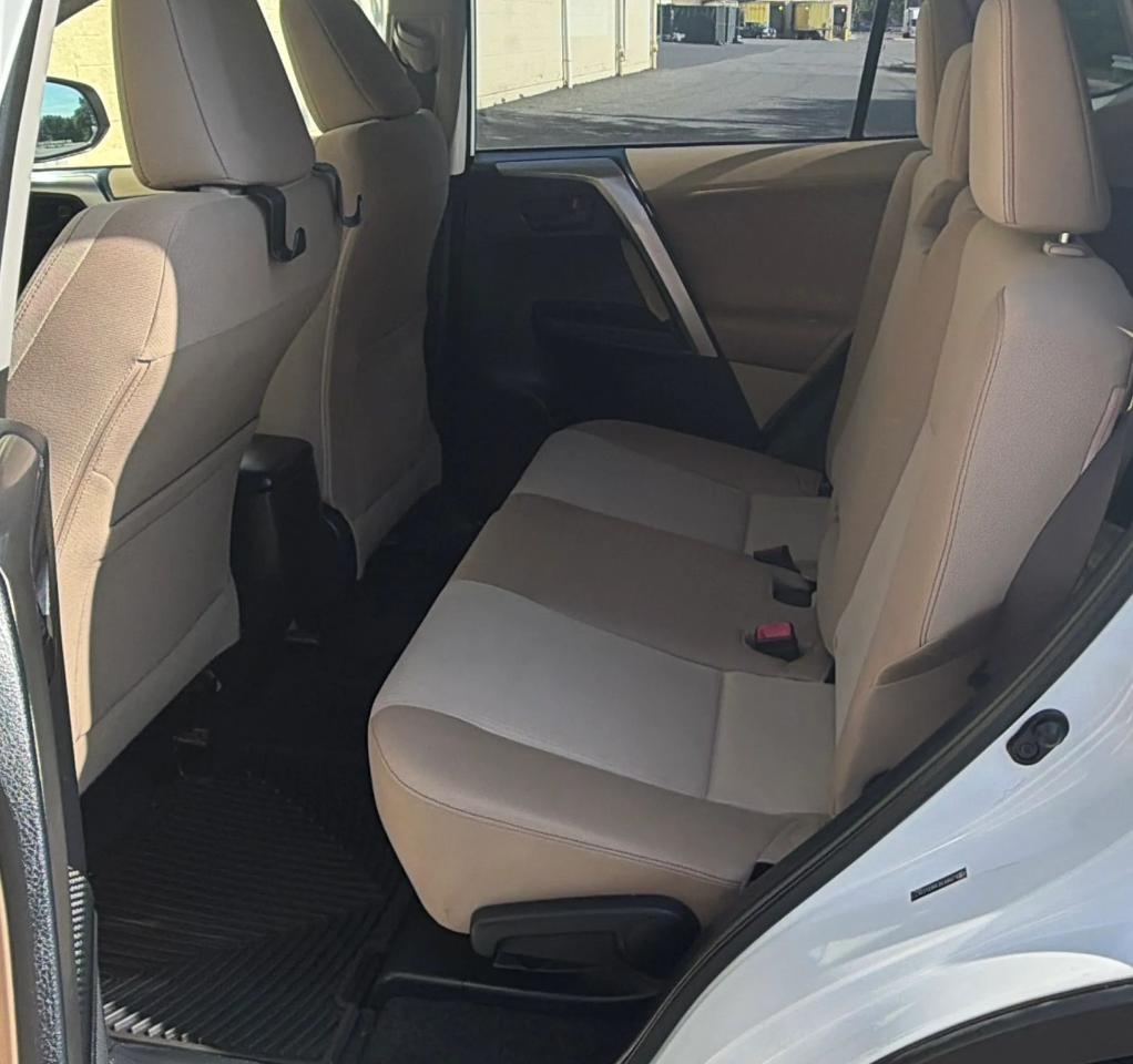Toyota RAV4 AWD 4dr XLE (Natl) 2013