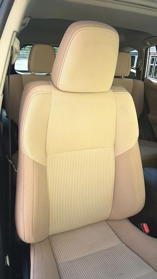 Toyota RAV4 AWD 4dr XLE (Natl) 2013