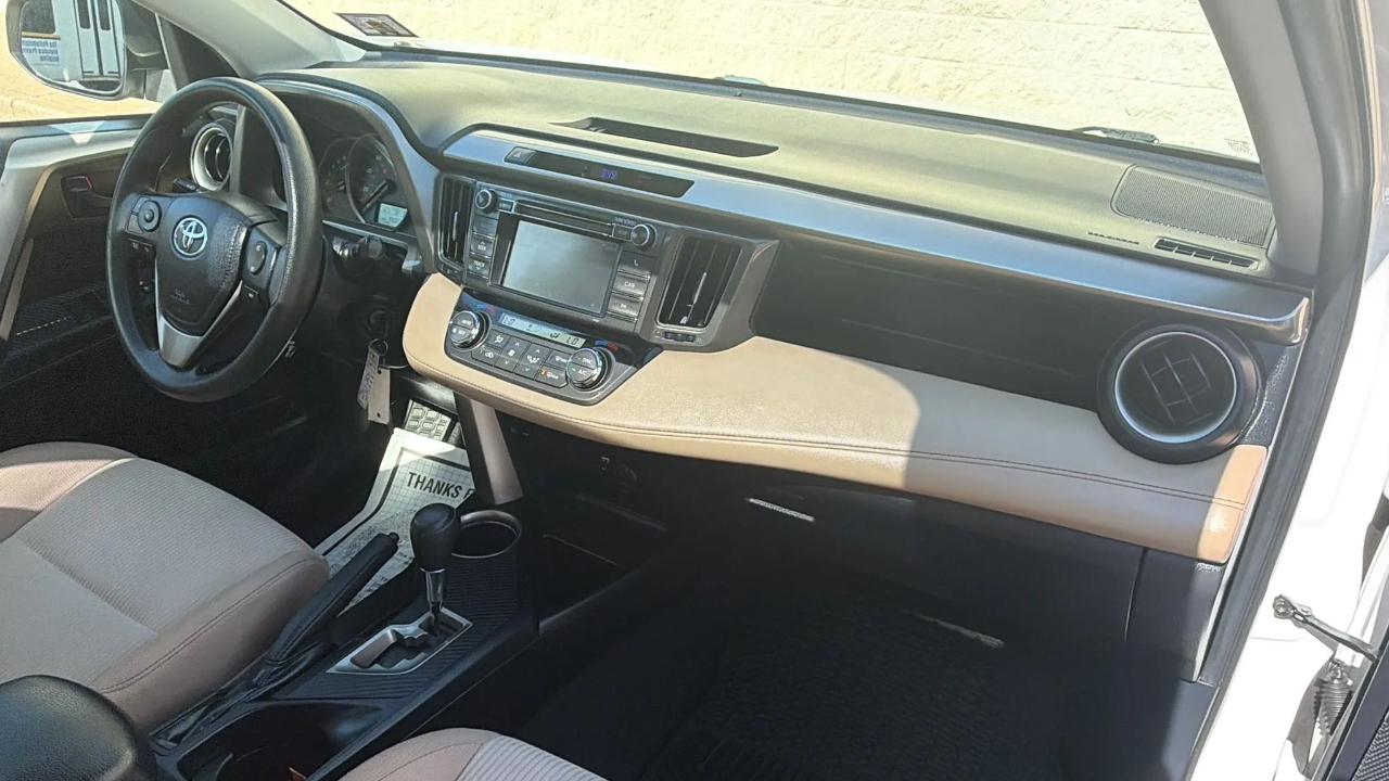 Toyota RAV4 AWD 4dr XLE (Natl) 2013