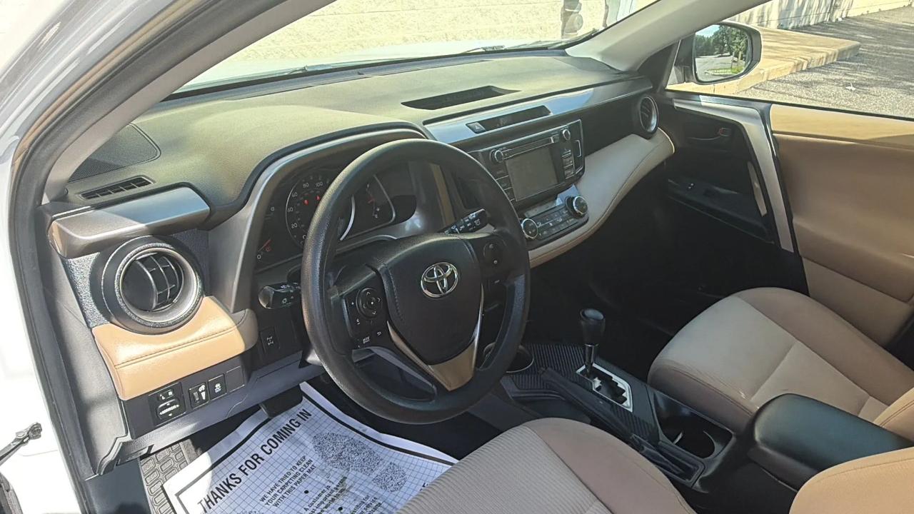 Toyota RAV4 AWD 4dr XLE (Natl) 2013