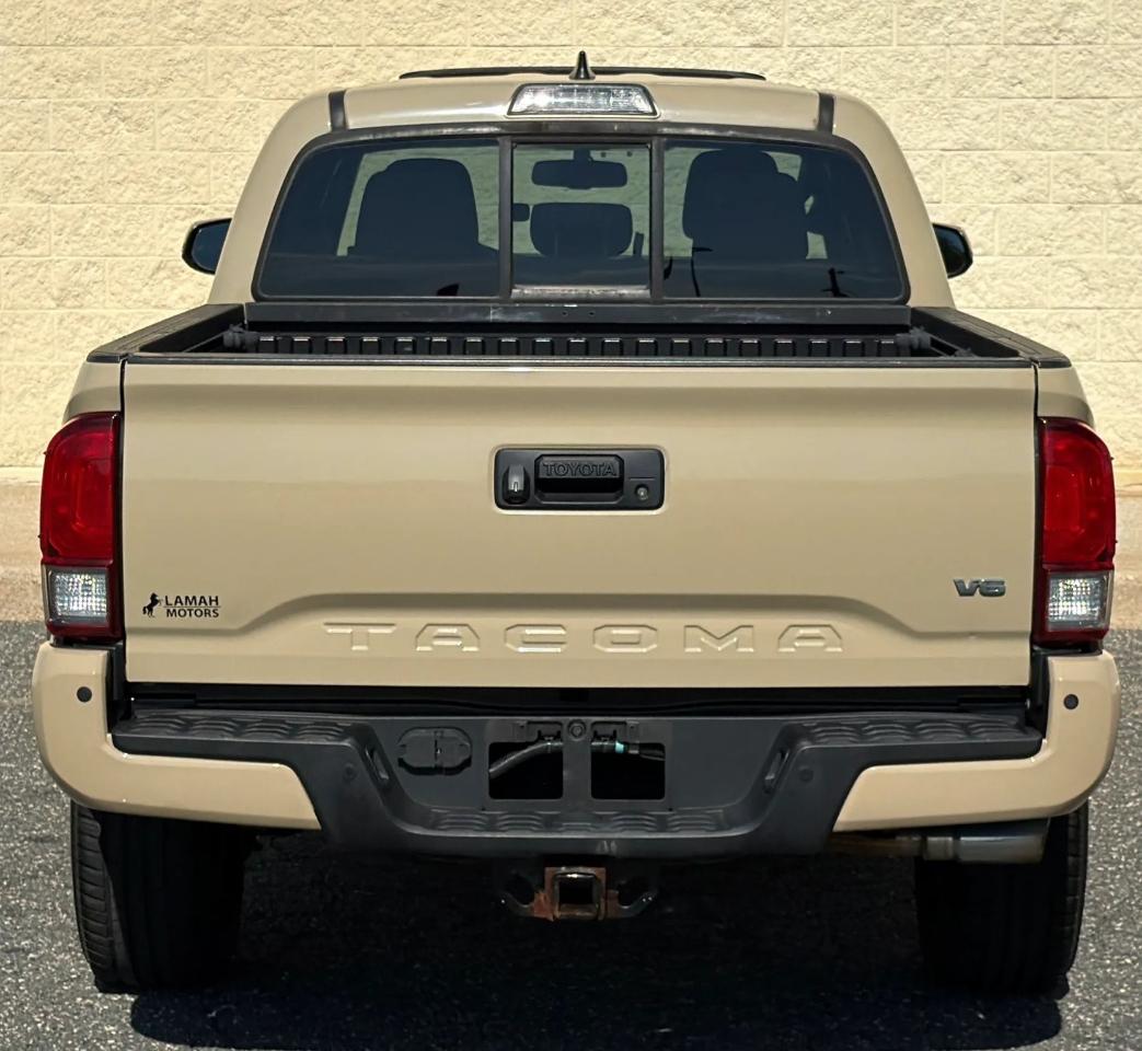 Toyota Tacoma 4WD Double Cab LB V6 AT TRD Off Road (Natl) 2016
