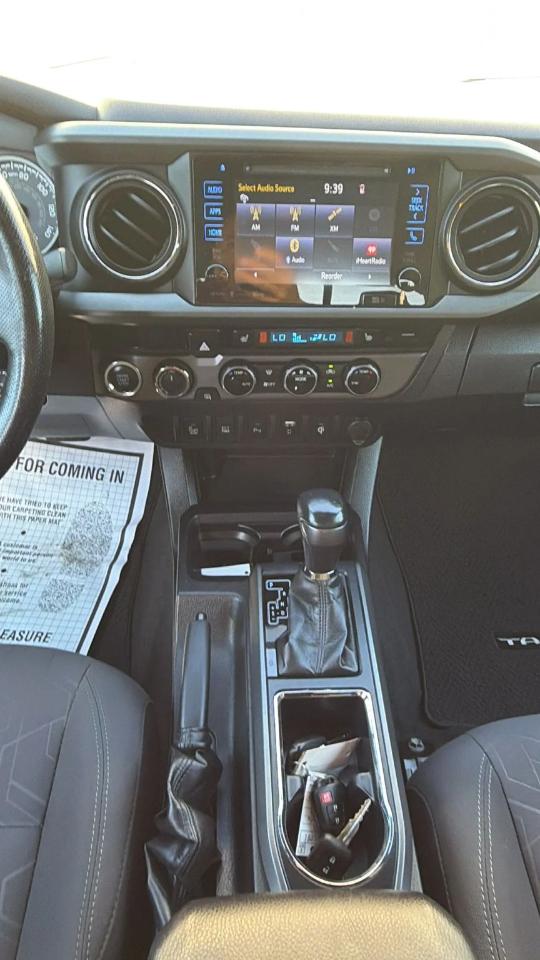 Toyota Tacoma 4WD Double Cab LB V6 AT TRD Off Road (Natl) 2016