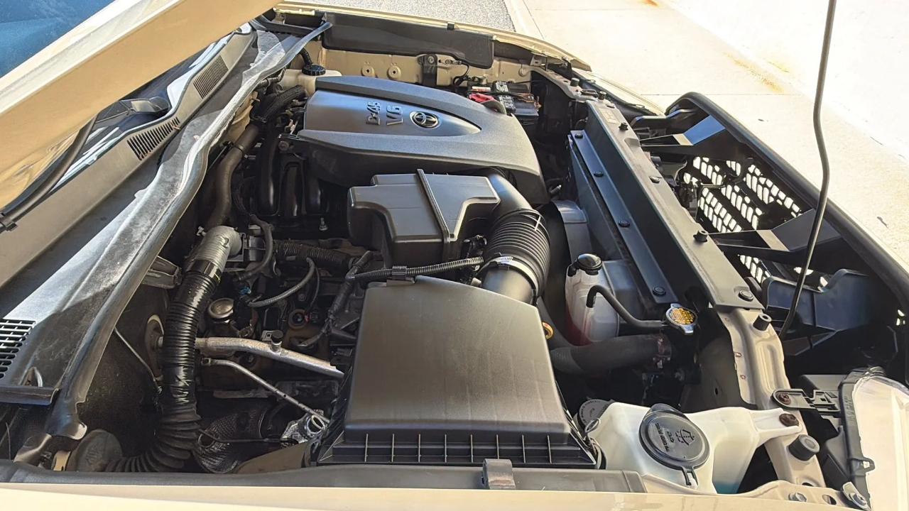 Toyota Tacoma 4WD Double Cab LB V6 AT TRD Off Road (Natl) 2016