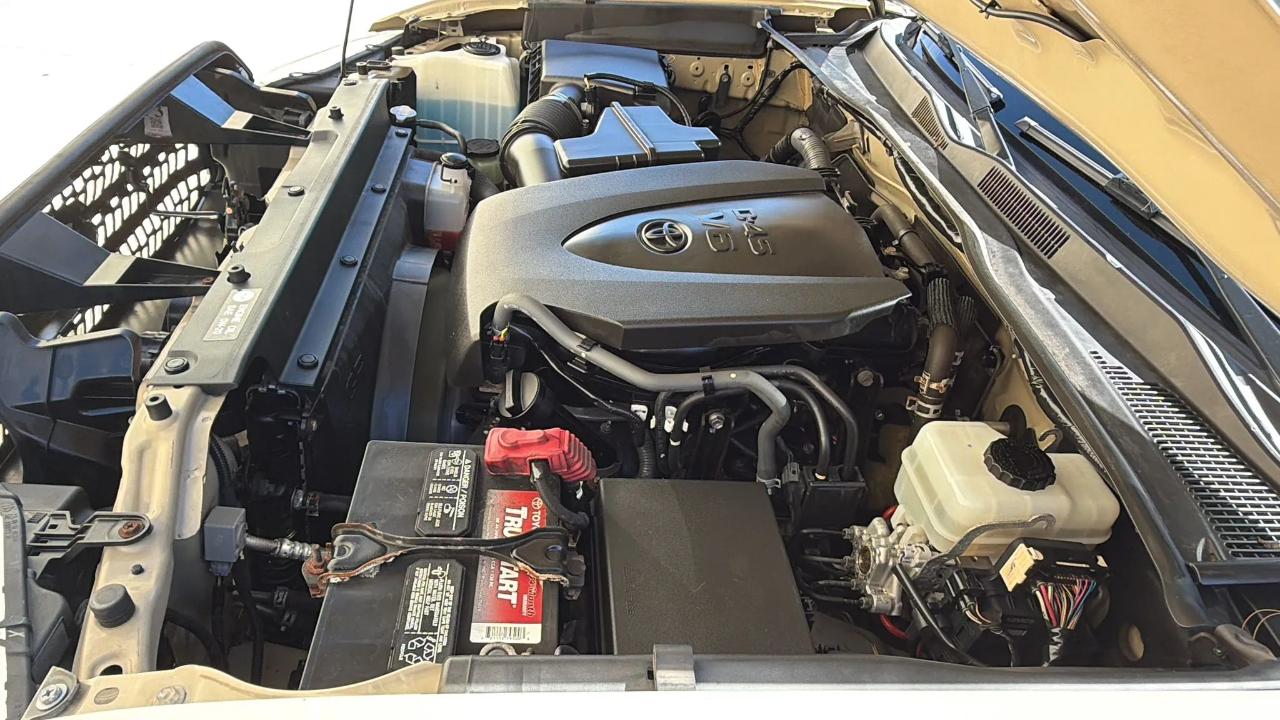 Toyota Tacoma 4WD Double Cab LB V6 AT TRD Off Road (Natl) 2016