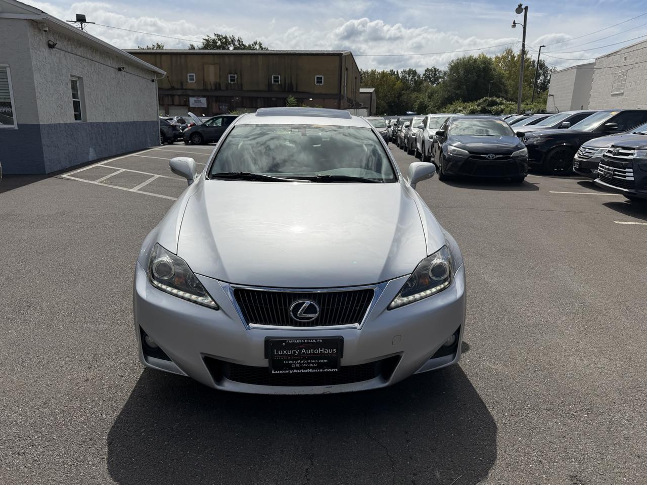 Lexus IS 250 4dr Sport Sdn Auto AWD 2012