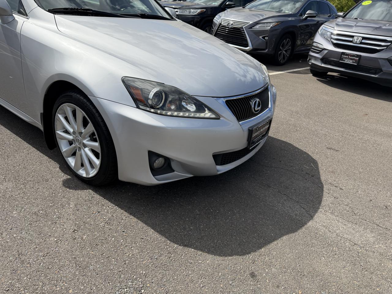 Lexus IS 250 4dr Sport Sdn Auto AWD 2012
