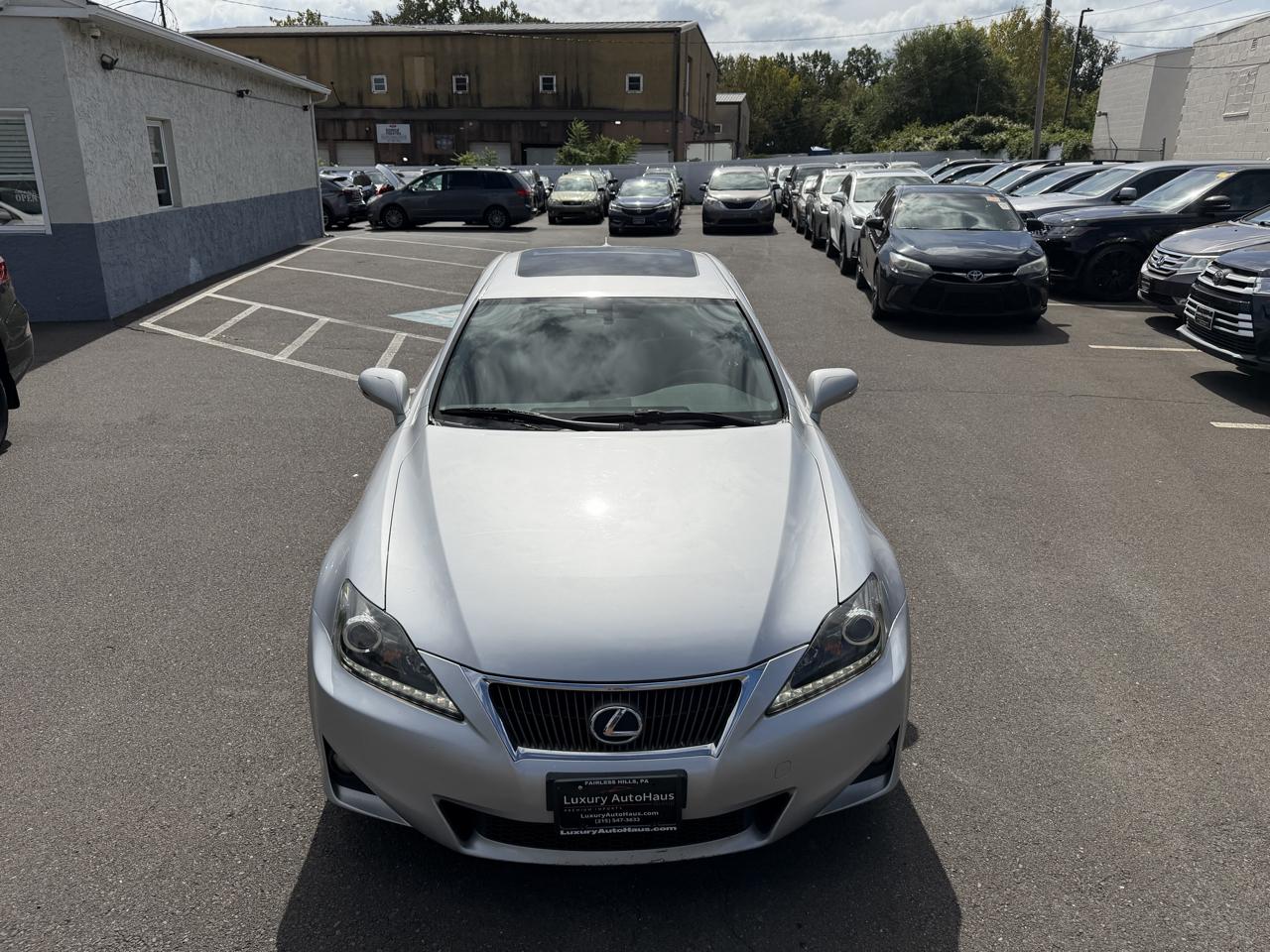 Lexus IS 250 4dr Sport Sdn Auto AWD 2012