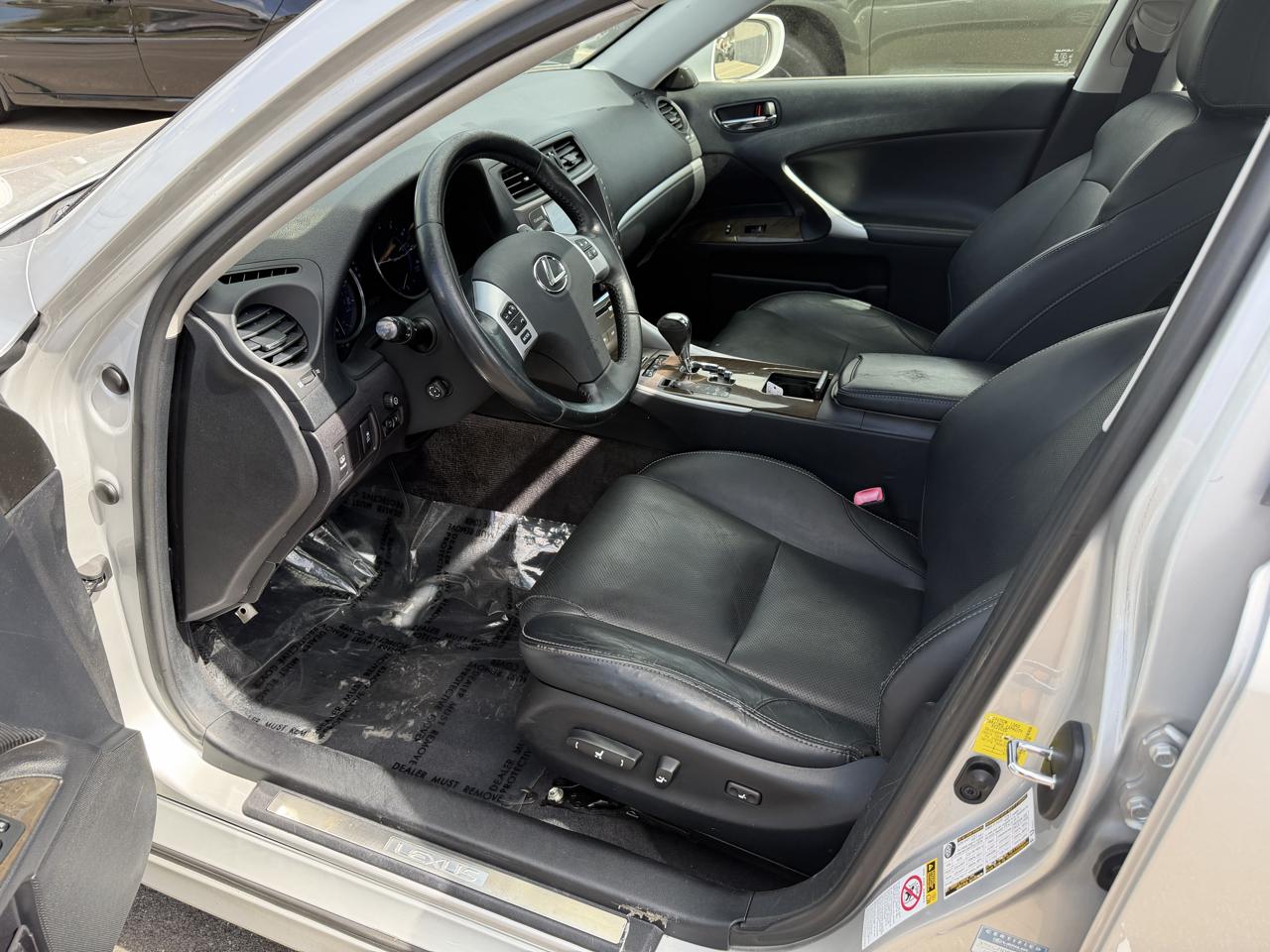Lexus IS 250 4dr Sport Sdn Auto AWD 2012