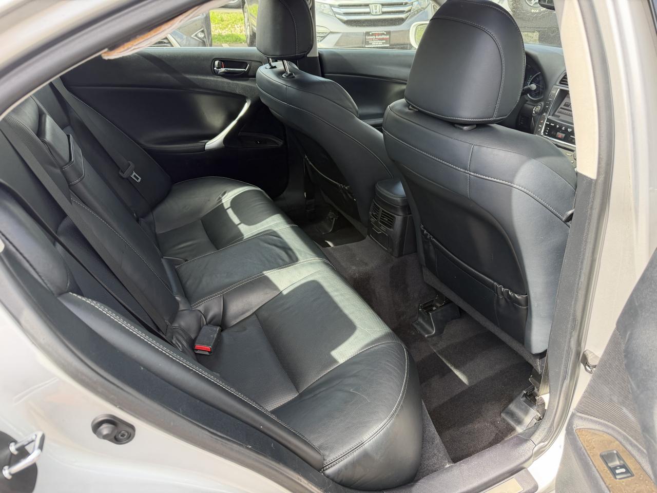 Lexus IS 250 4dr Sport Sdn Auto AWD 2012