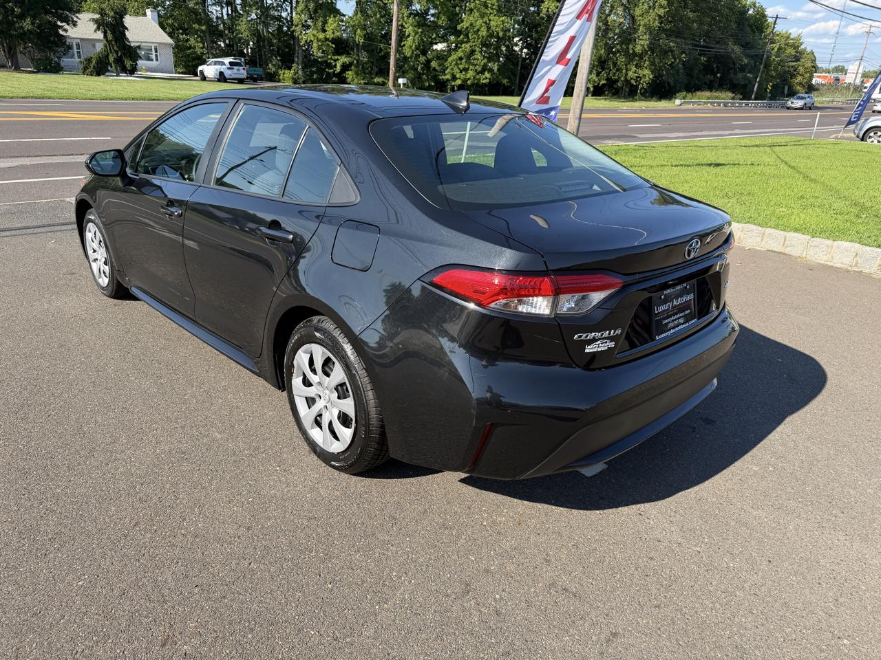 Toyota Corolla LE CVT (Natl) 2022